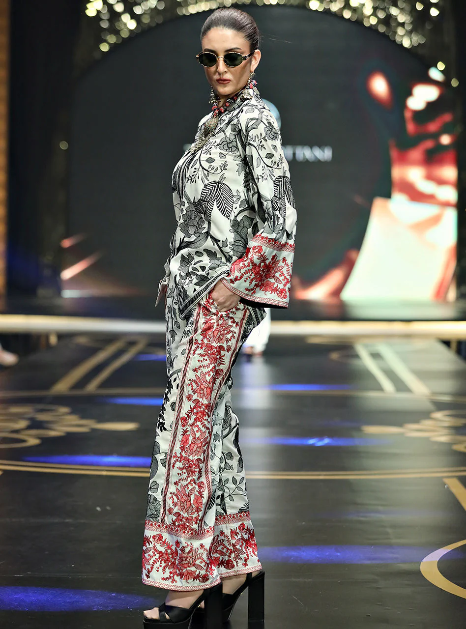 Armeen - Image 2