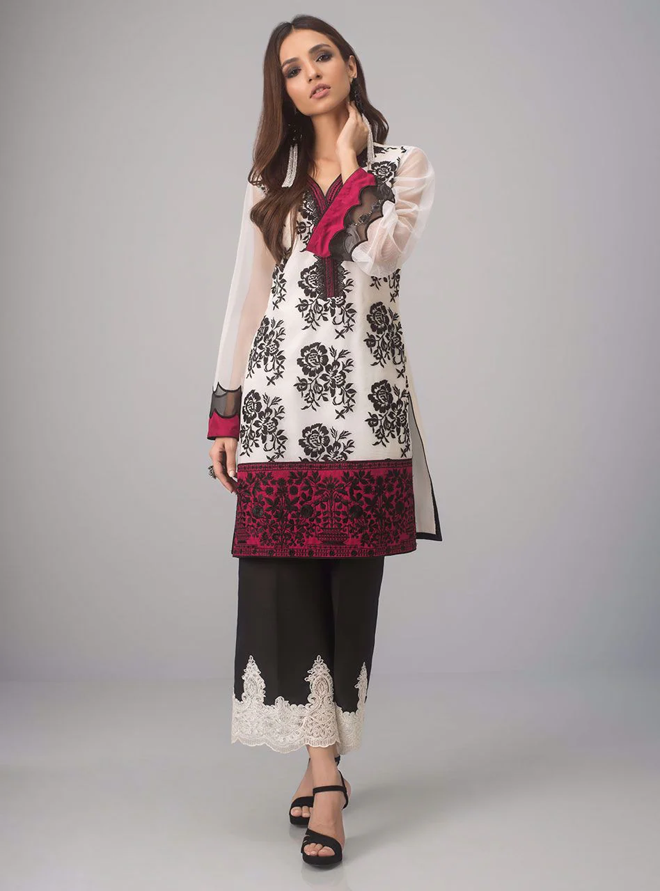 Black Rose - Image 3