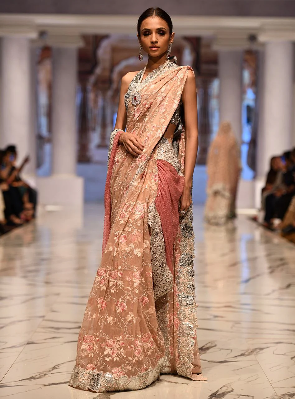Blush Pink Saree - Image 5