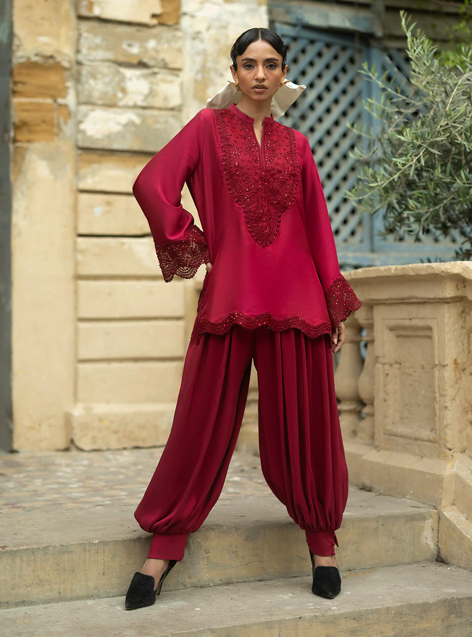 Crimson Cascade - Image 4