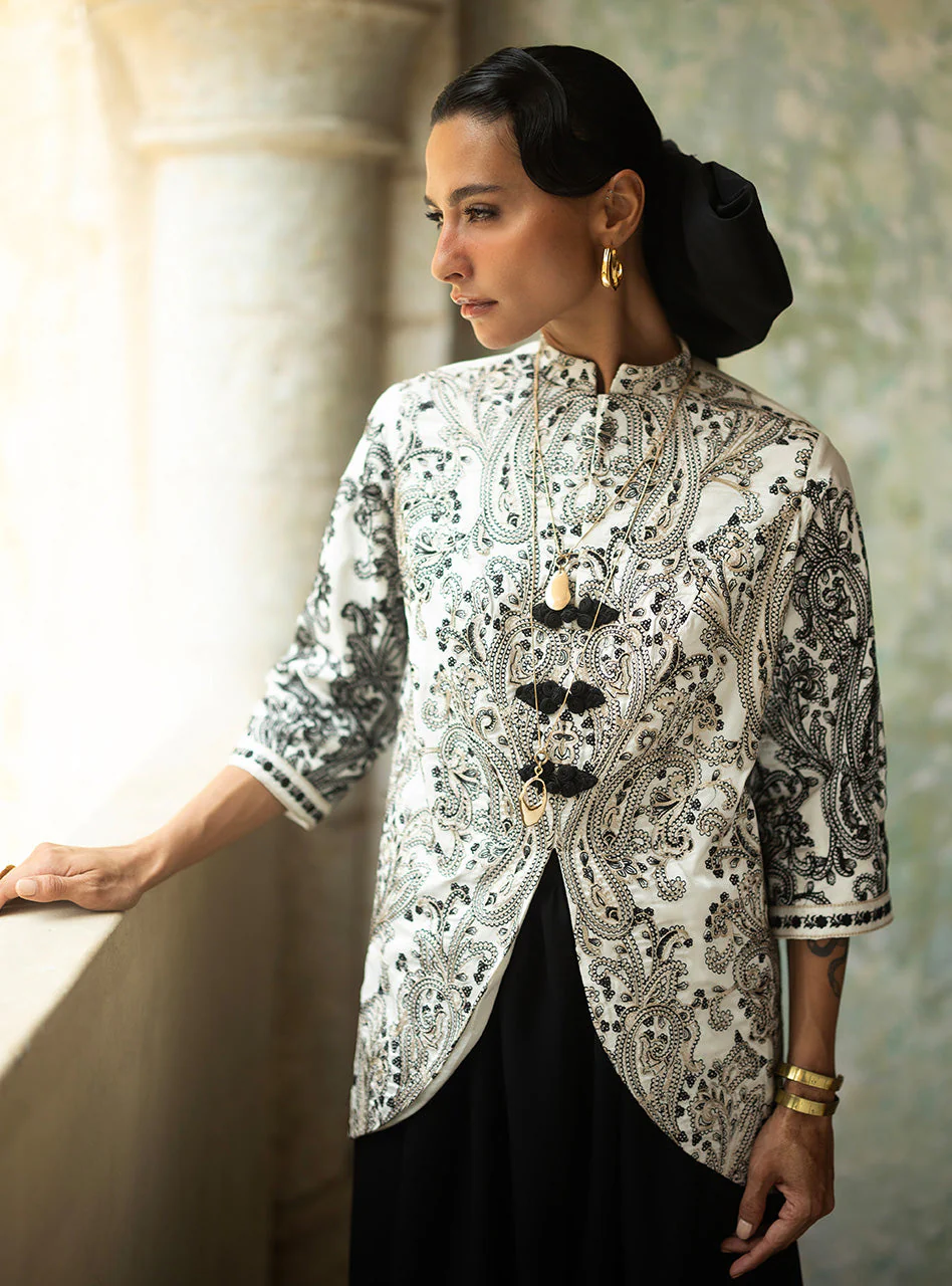Ivory Crest - Image 2