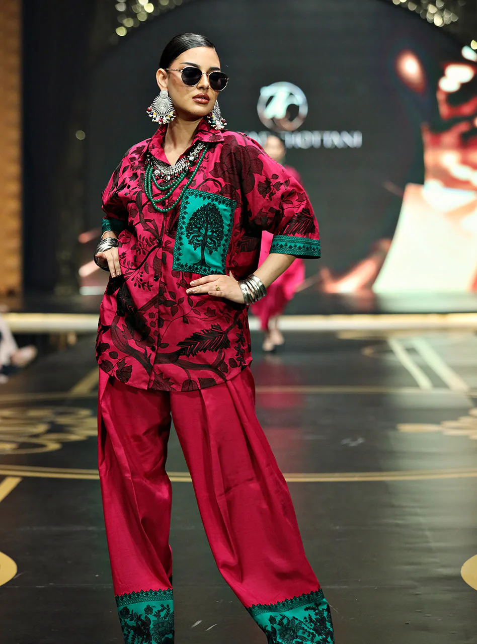 Komal - Image 5