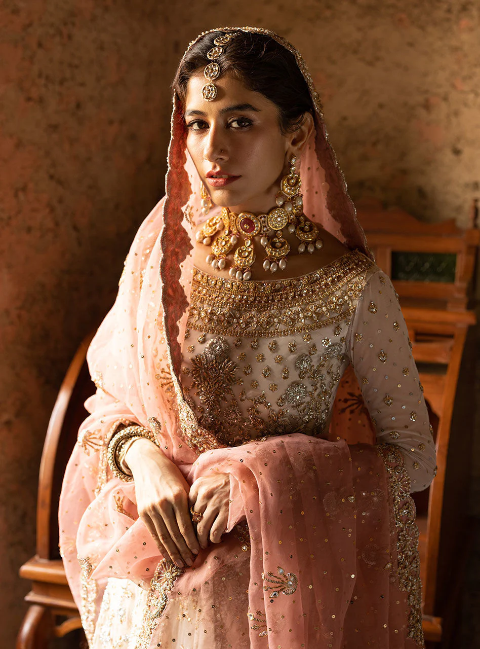 Mahtab - Image 13