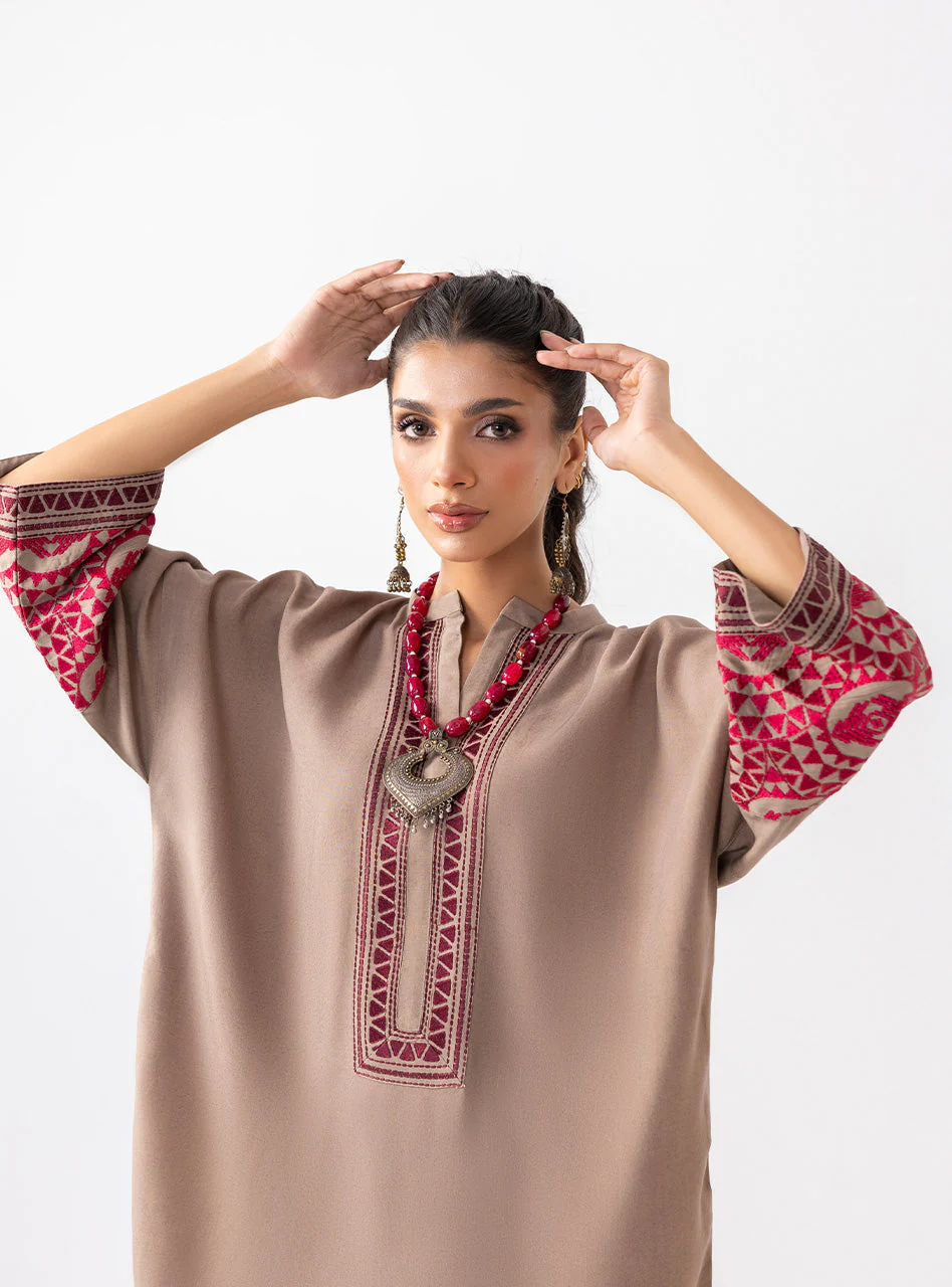 Sandy Beige - Image 11