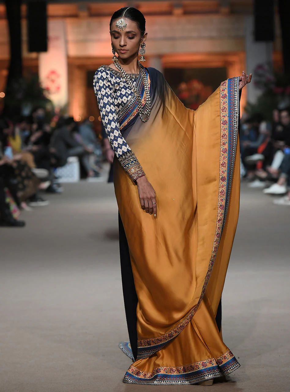 Sunheri Saree - Image 3